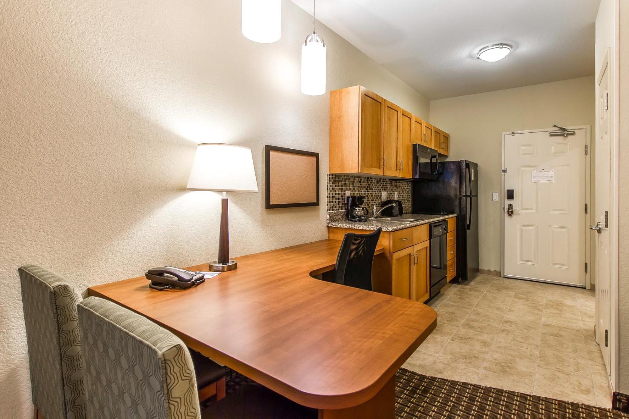 Mainstay Suites Stanley Quarto foto