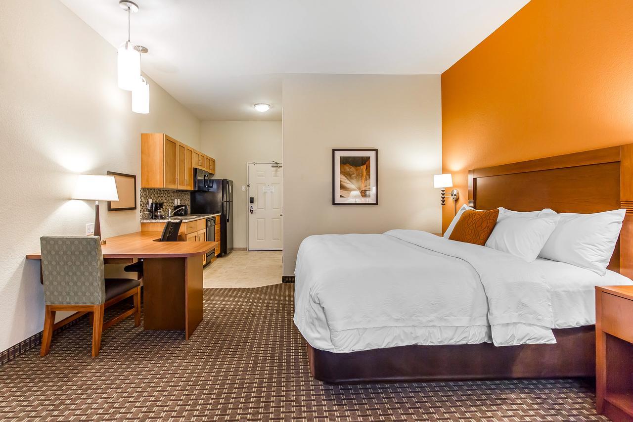 Mainstay Suites Stanley Quarto foto