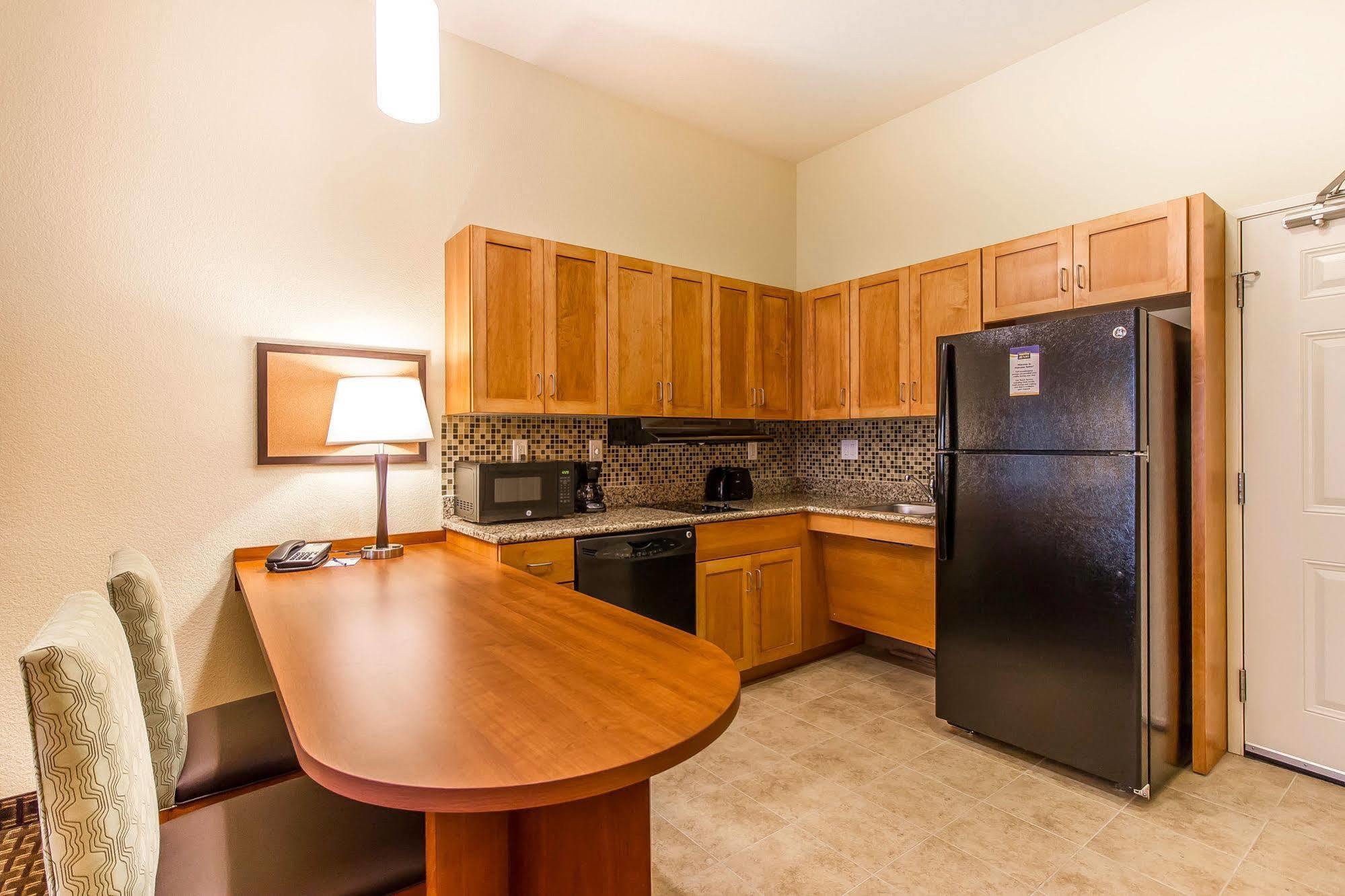 Mainstay Suites Stanley Exterior foto